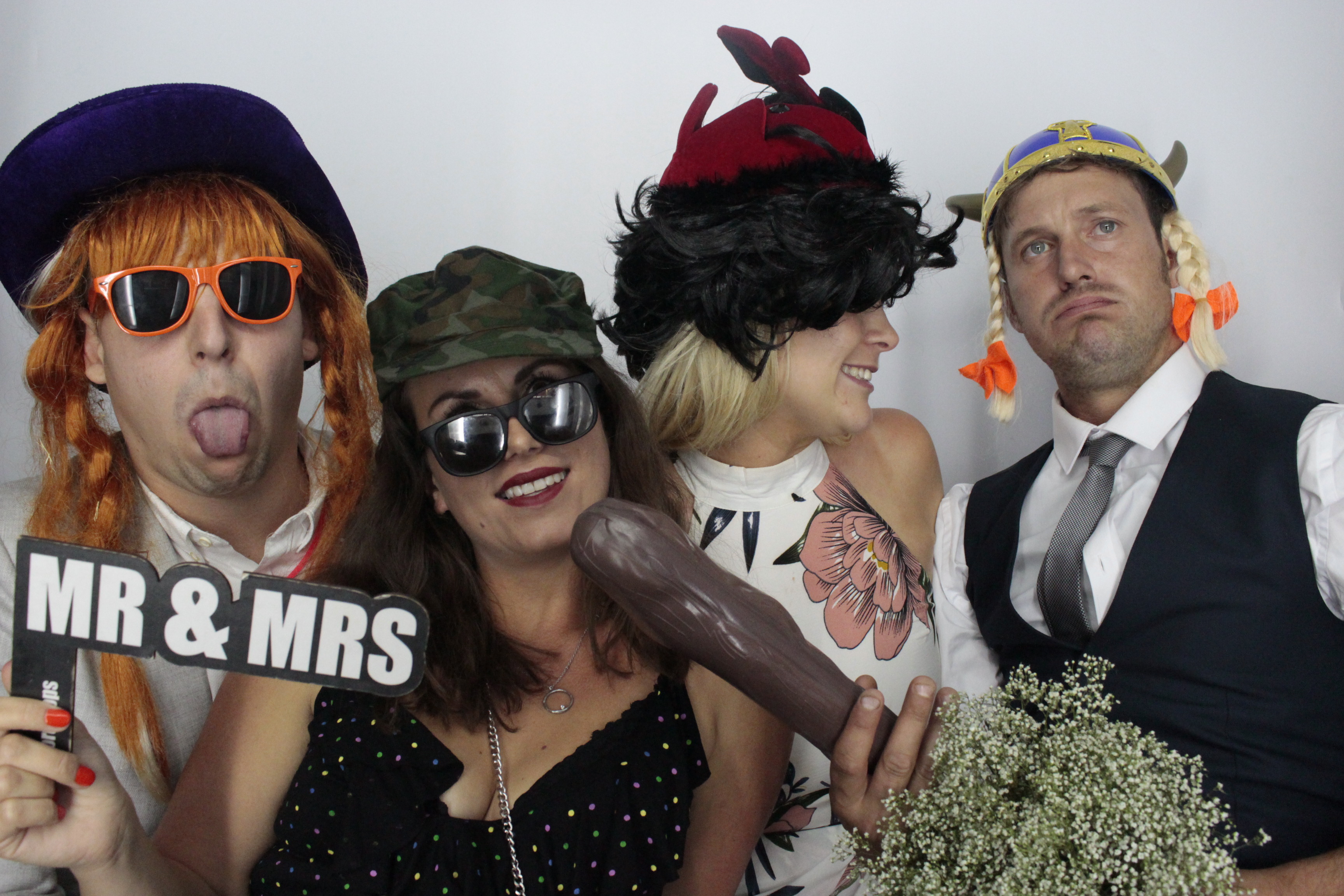 Ollie & Amy's Wedding | View more photos from the event at gallery.myphotoboothexperience.co.uk/u/MyPhotoBoothExperienceLtd/Ollie-Amys-Wedding